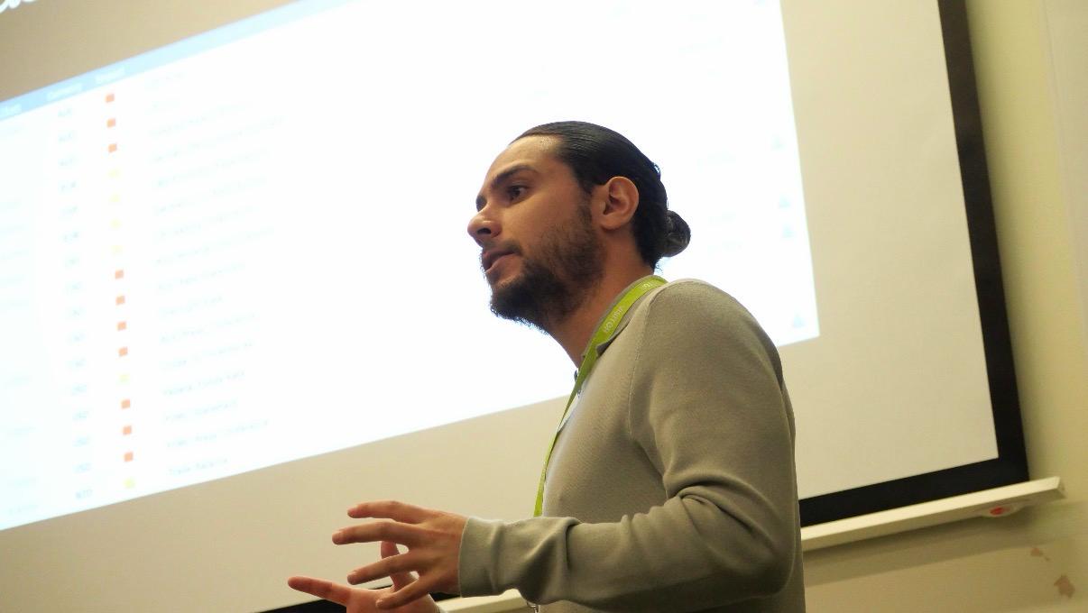 Mentor explaining dollar-cost averaging to students at Wandsworth College